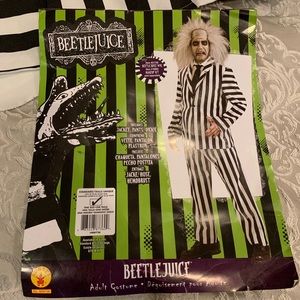 Beetlejuice men’s costume